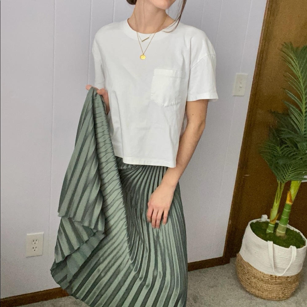 H&M Dark Sage Green Pleated Skirt
